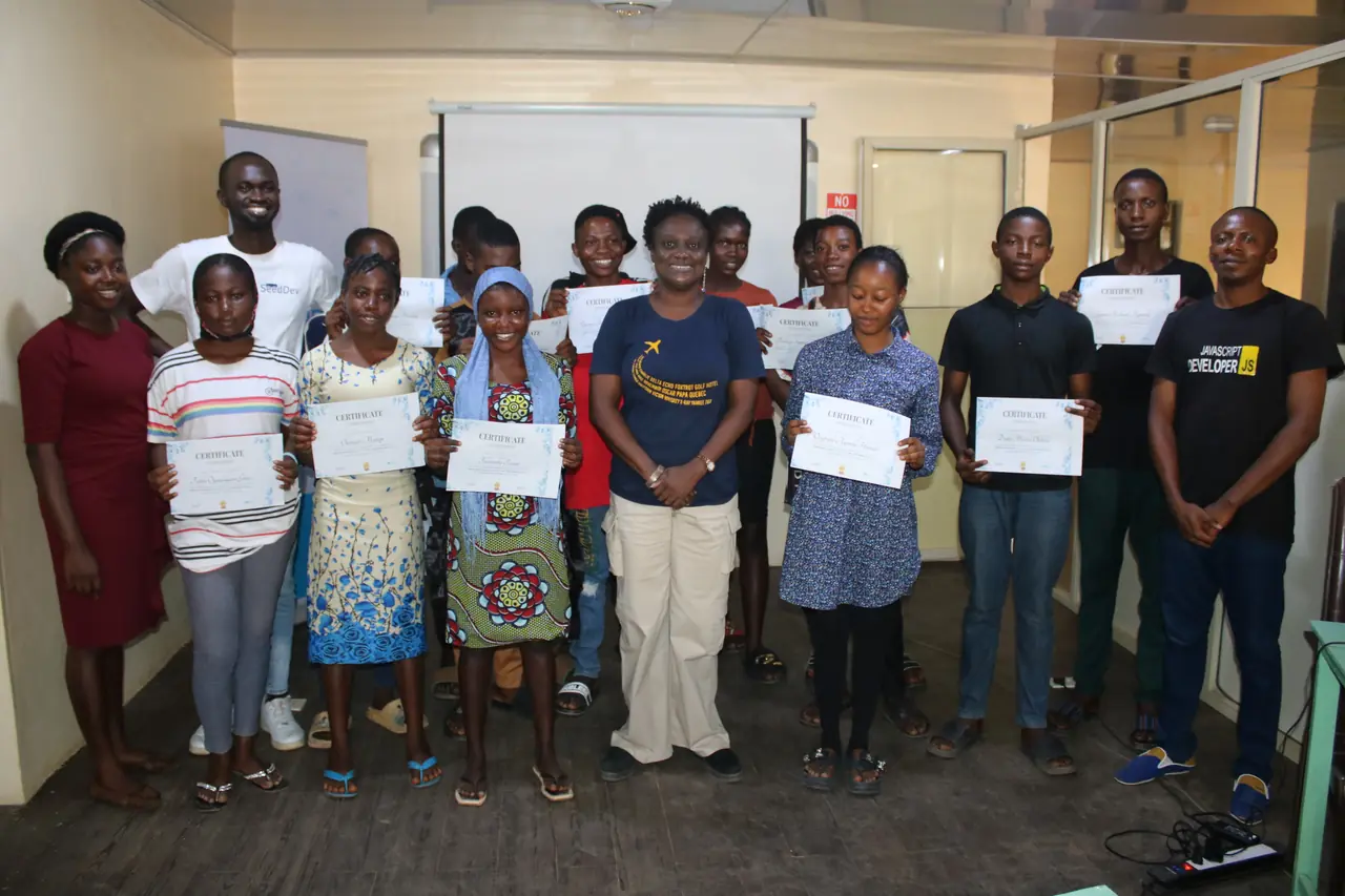 Dzuels Foundation programme moment 24
